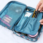 trousse de voyage pratique