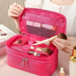 trousse de toilette colorée