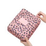 trousse de voyage spacieuse