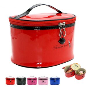 trousse de toilette en vernis