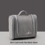 trousse de toilette spacieuse