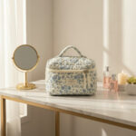 joli vanity avec motif floral