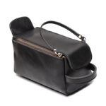 rangement de toilette en cuir