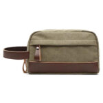 Trousse de toilette en cuir