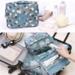 trousse de toilette compacte