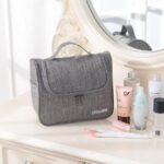 Trousse avec crochet pour femmes