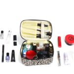 trousse de voyage pratique