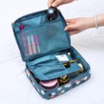 trousse maquillage voyage