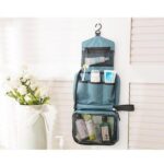 trousse de toilette compacte