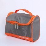 Grande ouverture pour trousse de toilette