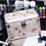 valise à main avec code