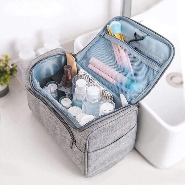 trousse de toilette voyage