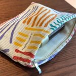 trousse maquillage velours coloré