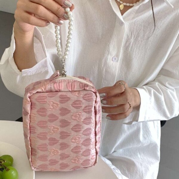 trousse de toilette rose cœur