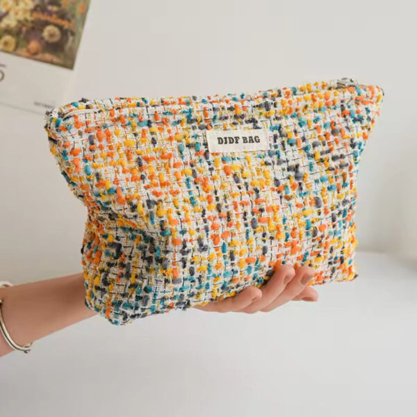 trousse de toilette femme colorée