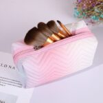 Trousse avec fermeture glissière