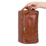 trousse de toilette marron homme