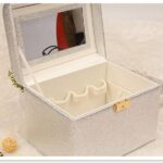 vanity Wenjie Brother chic