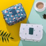 trousse de toilette suspendue femme