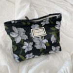 vanity fleurs blanches