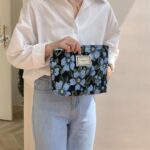 trousse motifs floraux