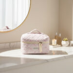 Vanity de voyage rose pâle