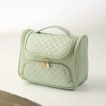 trousse de toilette suspendue